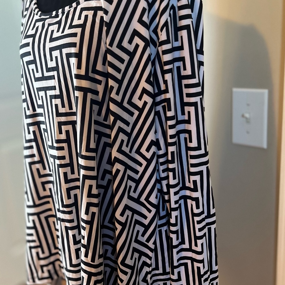 Geometric Black and White Women's Blouse